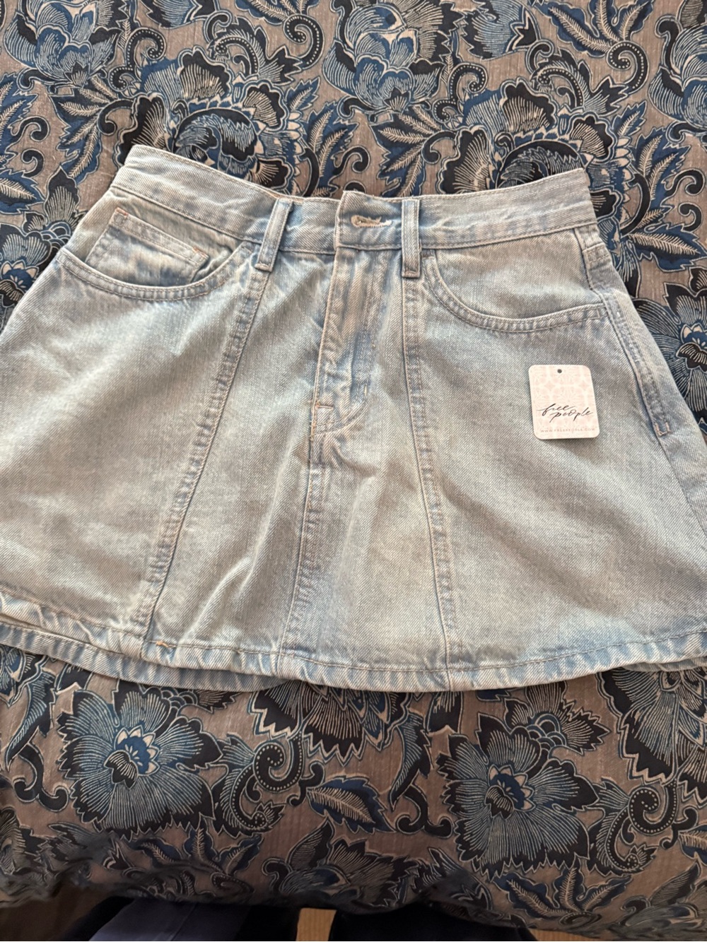We the Free Hometowns Denim Skirt size 26 NWT